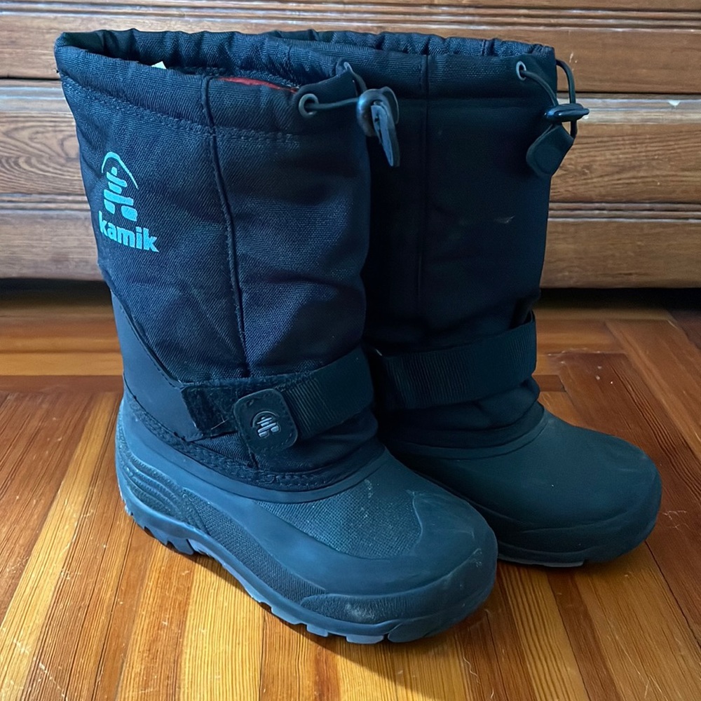 Kamik boots size 2